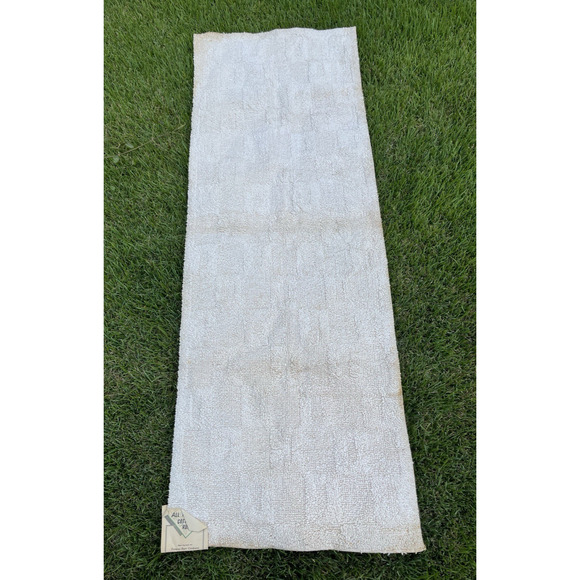 Cotton Chenille Runner Rug 68x24 Mid Century Retailer Tags White Vintage - Picture 1 of 16
